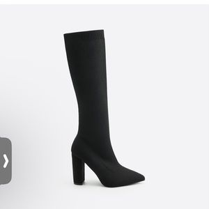 NWB Sock Boots by MOUSSE FIT Women Pointed Toe
Sock Boots/ Brand New!